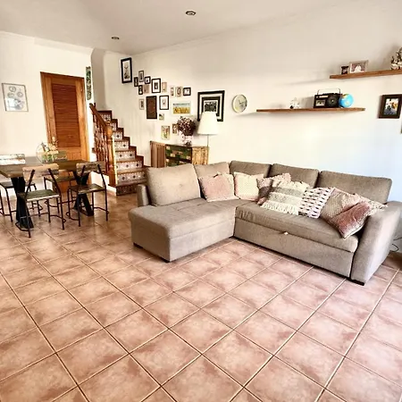 Zz-family House On The By Deihu Experiences Nyaraló
