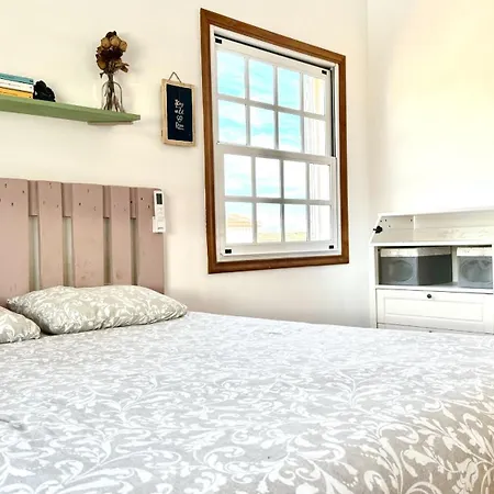 Zz-family House On The By Deihu Experiences בית נופש